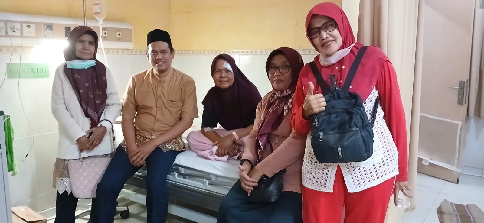 MPSI Tunjukkan Kepedulian, Pengurus Jenguk Anggota yang Tertimpa Musibah